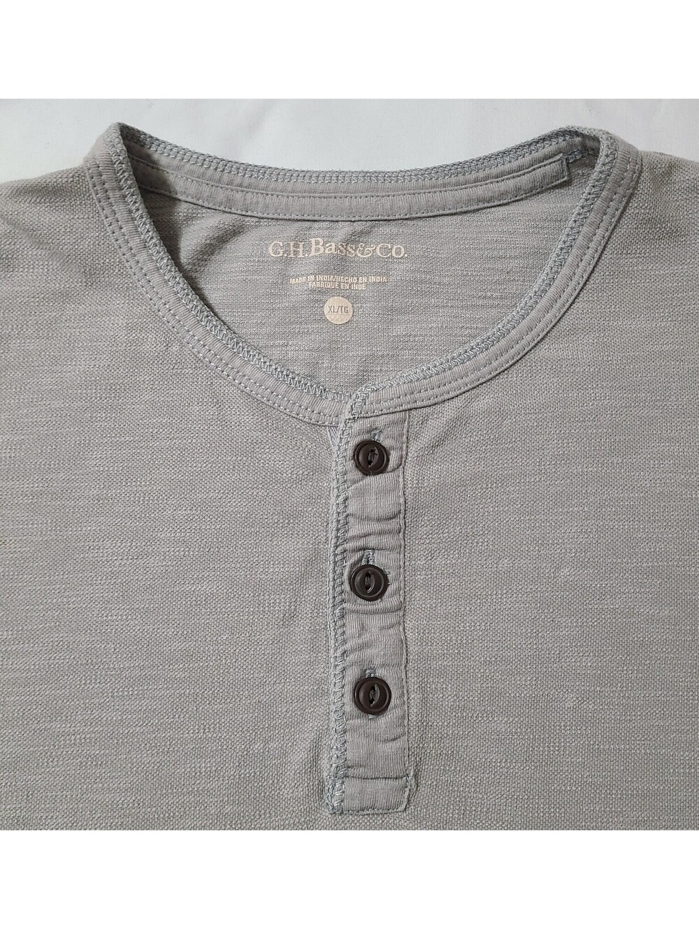 G H Bass & Co Textured Henley Shirt Mens Sz XL Gray Tee Summer Short Sleeve EUC